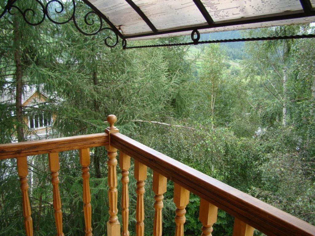 Na Velykim Yaremche Exterior foto