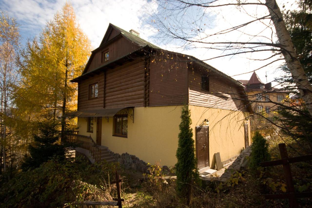 Na Velykim Yaremche Exterior foto